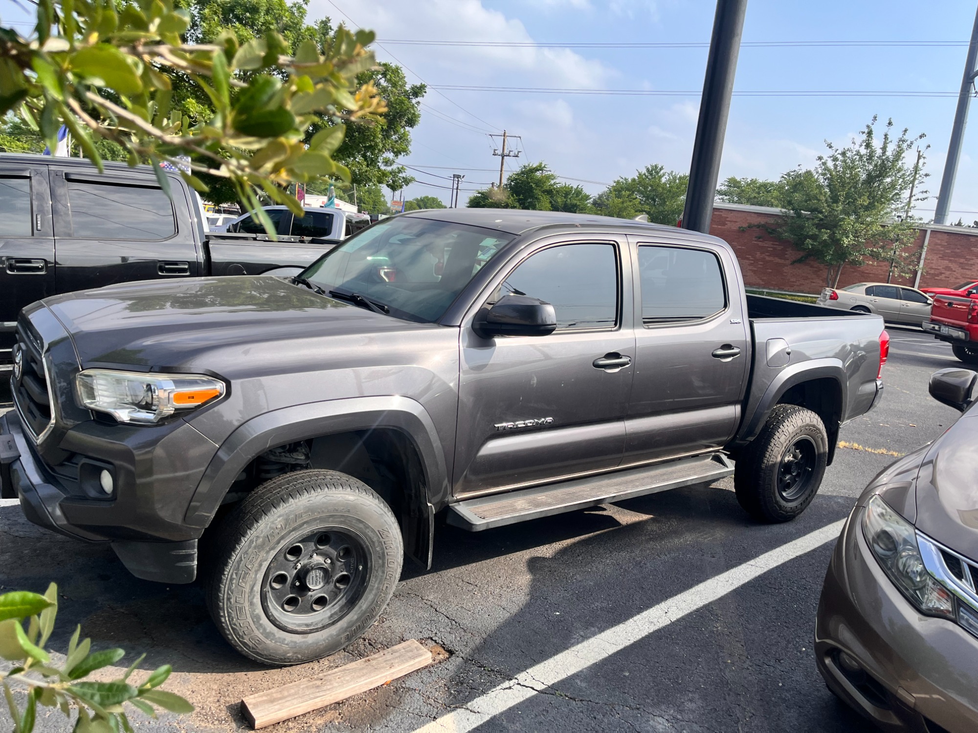 photo of 2016 Toyota Tacoma SR5 Double Cab Long Bed V6 5AT 2WD